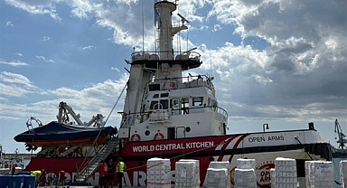 Gazze'ye yardım gemisi Gazze açıklarında