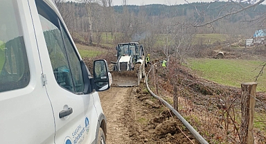 Geyve Belpınarı’nın içme suyu sorunu yenilenen hat ile çözüme kavuşacak