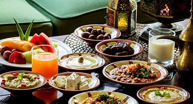 Ramazan'da İftar ve Sahur Olmak Üzere 4 Öğün Beslenmeye Dikkat!