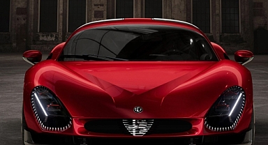 Alfa Romeo 33 Stradale’nin ‘Güçlü Kükreyişi’