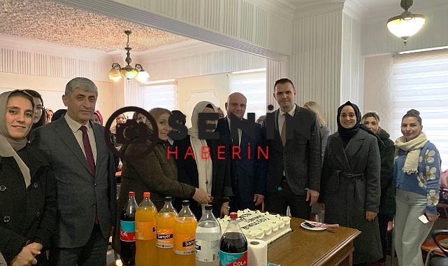Serdivan HEM’de 24 Kasım Öğretmenler Günü Programı Yapıldı
