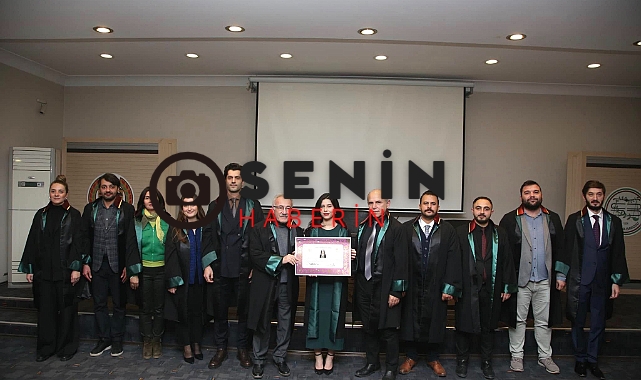Sakarya Barosu Stajer Stajını Tamamlayan Avukatlara Ruhsatlarını Verdi