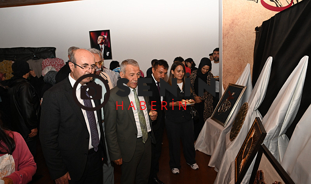 Başkan Ekicioğlu Yıl Sonu Sergisine Katıldı