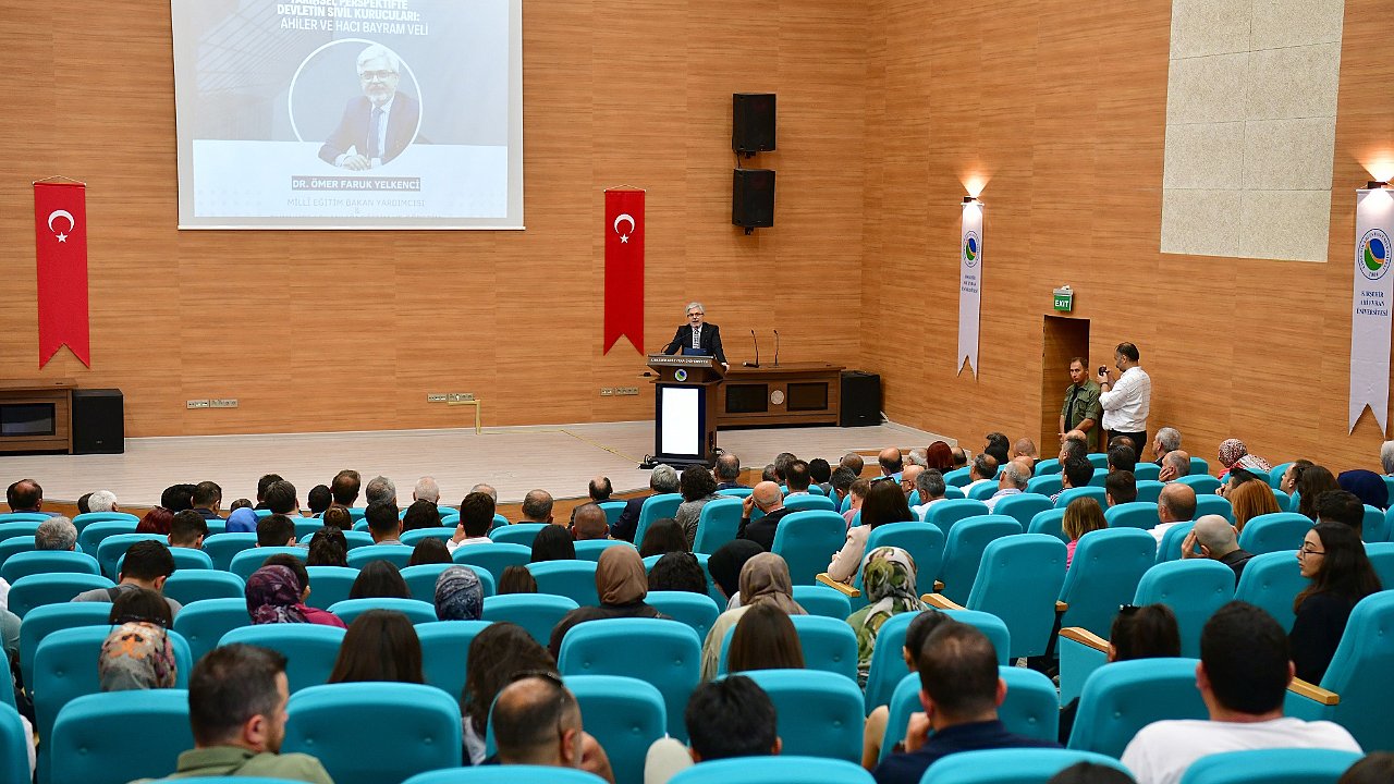 Milli Eğitim Bakan Yardımcısı Ömer Faruk Yelkenci Kırşehirdeydi.