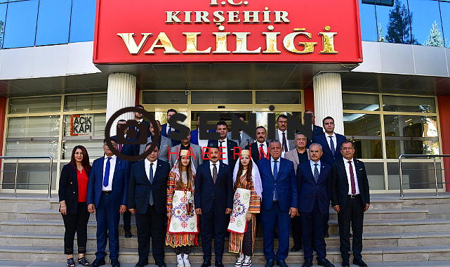 Ahilik Haftası Nedeniyle Esnaflardan Kırşehir Valisi Demiryürek;i Ziyaret