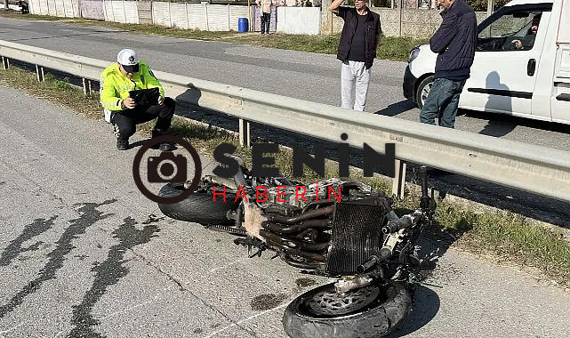 Adapazarı'nda Motosiklet Kazası: 2 Kişi Yaralandı