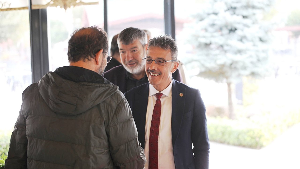 Başkan Şenol Dinç, Sakarya Düşünce ve Dayanışma Platformu ile Buluştu