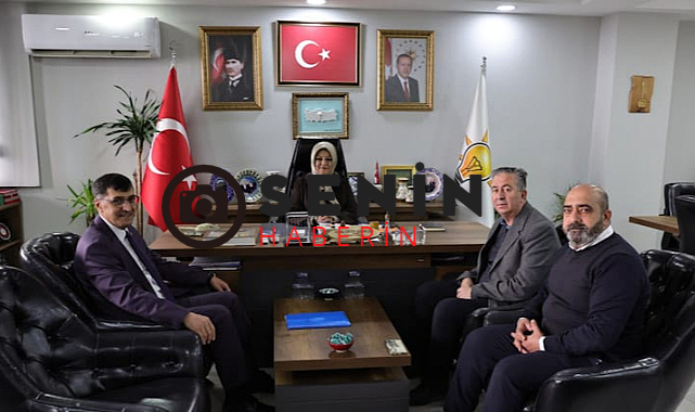 Kütahya Belediye Başkanı Eyüp Kahveci, Adalet ve Kalkınma Partisi (AK Parti) Kütahya İl Başkanlığını ziyaret etti.