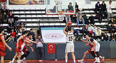 Kütahya Belediyespor Basket Takımı 5 de 5 Yaptı