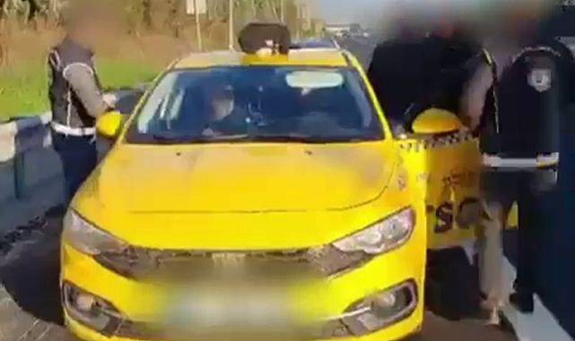 Taksi İle Göçmen Kaçaklıgı Hendekte Son Buldu