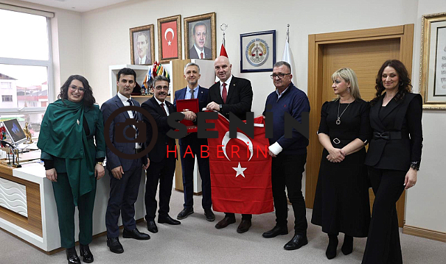 Bosna-Hersek Kladanj Belediye Başkanı Edis Šarić ve beraberindeki Heyet Erenler Belediye Başkanı Şenol Dinç'i Ziyaret Etti.