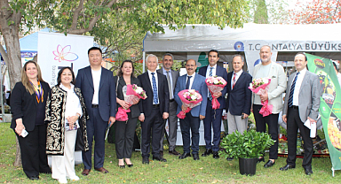 Akdeniz Üniversitesi Ziraat Fakültesi ev sahipliğinde dördüncüsü düzenlenen Growtech Kampüste etkinliği yoğun katılım ile gerçekleştirildi.