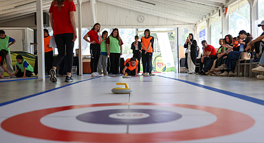 Antalya Büyükşehir Belediyesi’nden kız çocuklarına spor desteği 