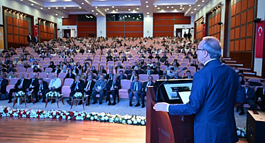 Demografik Gelecek Zirvesi Kapsamında “Türkiye’de Doğurganlık Çöküşü ile Mücadele” Çalıştayı Malatya’da Gerçekleştirildi