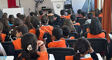 Kurtalan'da minik yürekler yazarla buluştu: değerler eğitimi söyleşilerine yoğun ilgi