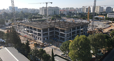 Akdeniz Üniversitesi Hastanesi Yeni İnşaatı Yüzde 30 Tamamlandı