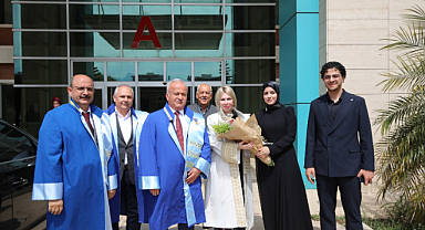 Akdeniz Üniversitesi’nde Mezuniyet Coşkusu İlahiyat Fakültesi ile Başladı