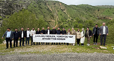 Sağlık Çalışanları Sağlık İçin Hareket Etti