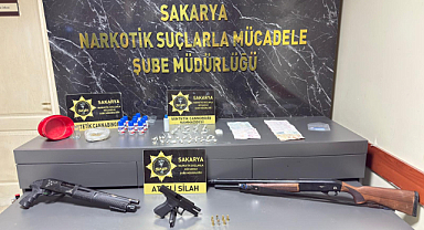 Sakaryanın Erenler İlçesinde Yakalanan Uyuşturucu Satıcısından Uyuşturucudan Silaha Ne Ararsanız Bulundu