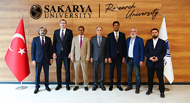 Somali Zemzem Bilim ve Teknoloji Üniversitesi Heyetinden Sakarya Üniversitesine Ziyaret