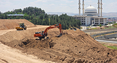 Batman Yeni Valilik Yerleşkesi Çevresinde Yoğun Mesai