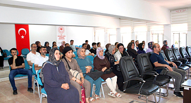 Sağlıklı Nesiller İçin Güvenli Gıda: Okul Kantini ve Yemekhane Çalışanlarına Hijyen Eğitimi