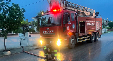 Yoğun Yagış Eskişehirde Ekipleri Teakkuza Geçirdi.