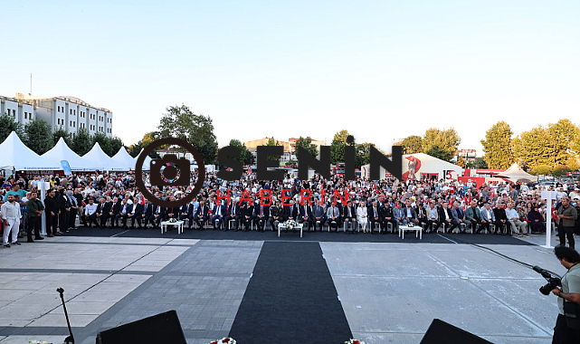 15 Temmuz’un 10’uncu yılında Sakarya, Demokrasi Meydanı’nda buluştu