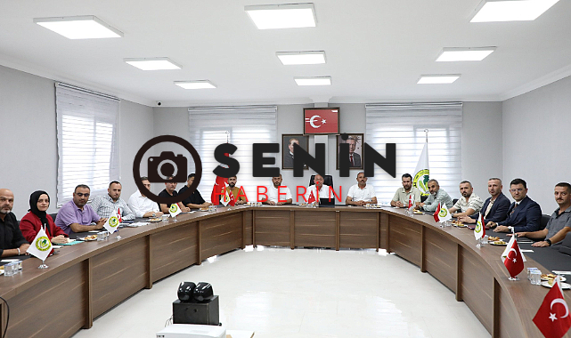 Sakarya Ferizli Başkanı Ata, Siyasi Parti İlçe Başkanlarıyla Akom Toplantı Salonu’nda Buluştu