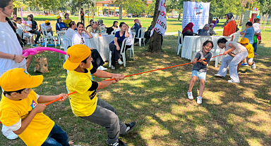 Bir Çok İlde Oldugu Gibi Sakaryada'da Lösev Lösemili Çocukları Piknikte Eğlendirdi