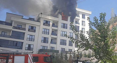 Büyükçekmece'de çatı yangını