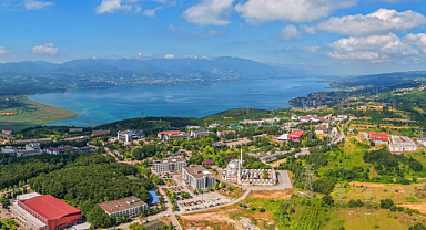 Sakarya Üniversitesinde yeni dönemde, rektör yardımcılığına ve çeşitli koordinatörlüklere atamalar yapıldı.