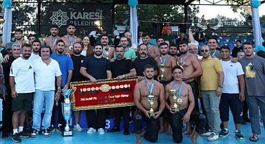 Antalya Büyükşehir'in 21 pehlivanı Cumhurbaşkanlığı Kupası için Er Meydanı'nda