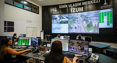 İzmir Büyükşehir Okulların Açılmasıyla Şehir Trafiğini Takip Ediyor