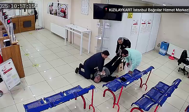 Kızılay Hizmet Merkezinde Fenalaşan Acil Mücadele İle Hayata Dönen Mustafa Amca Kahramanlarını Ziyaret Etti