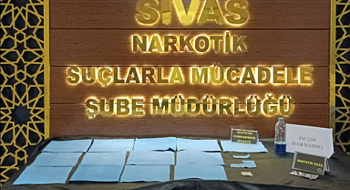Sivasta Uyuşturucu Satıcısı 2 Şahıs Yakalandı