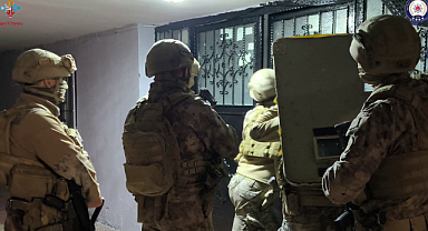 Batman merkez, Van, Yüksekova ve Mersin’de 18 Adrese Eş Zamanlı Operasyon