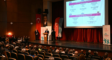 Malatya Valisi Yavuz, Okul Sporları Bilgilendirme Toplantısına Katıldı