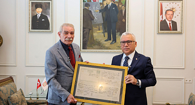 Sivaslı Yüzbaşı Abdülkadir'in 110 Yıllık Haberleşme Vesikası Torununa Ulaştı